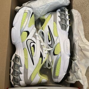 Nike Sneakers Women’s 7 Yellow and black